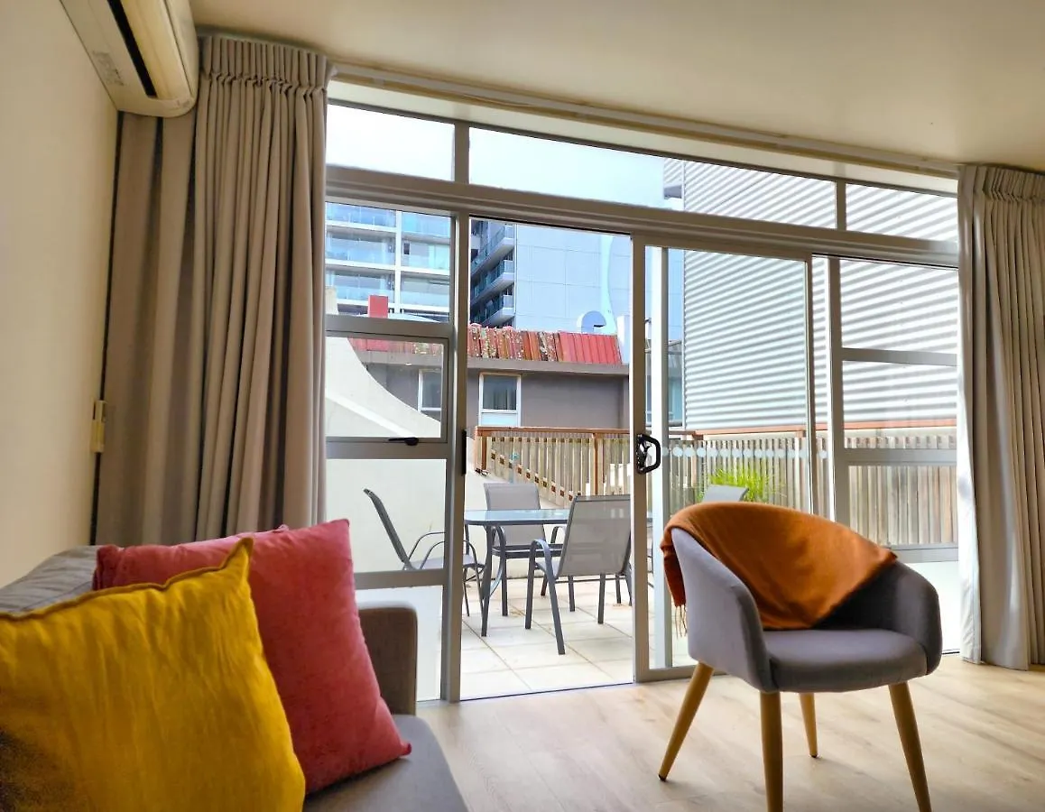 U Suites On Jessie Wellington Apartment
