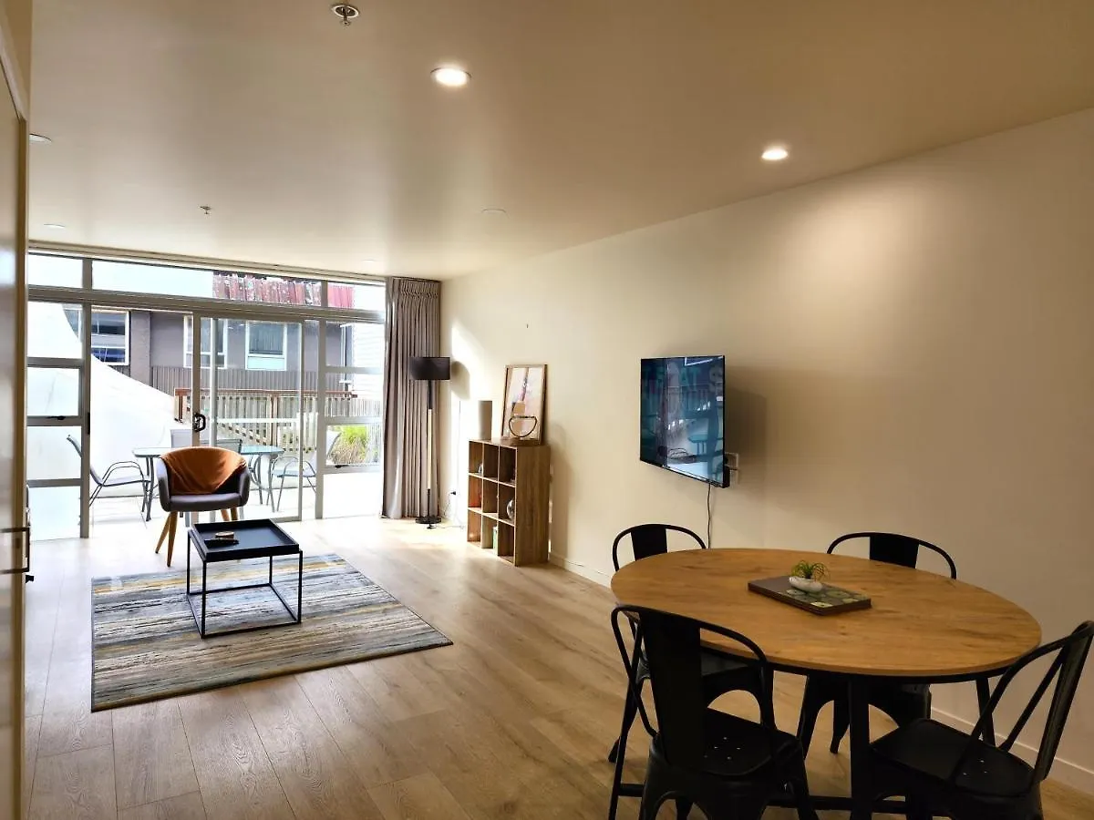 U Suites On Jessie Wellington