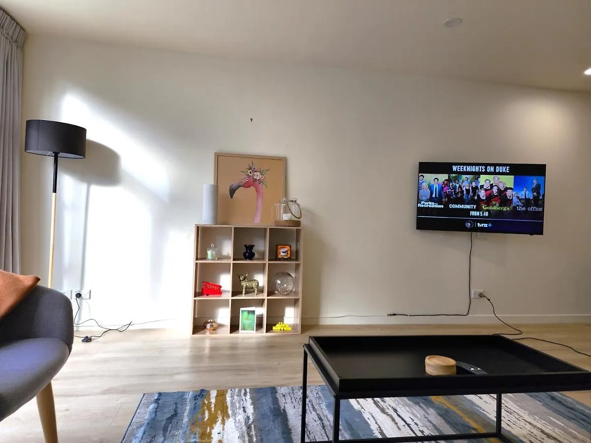 U Suites On Jessie Wellington Apartment